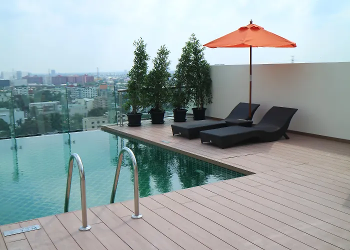 Al Meroz Hotel Bangkok - The Leading Halal Hotel